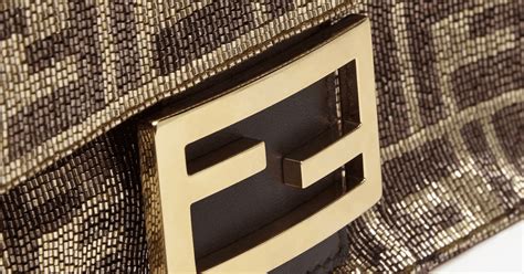 how to tell if fendi bag is real.